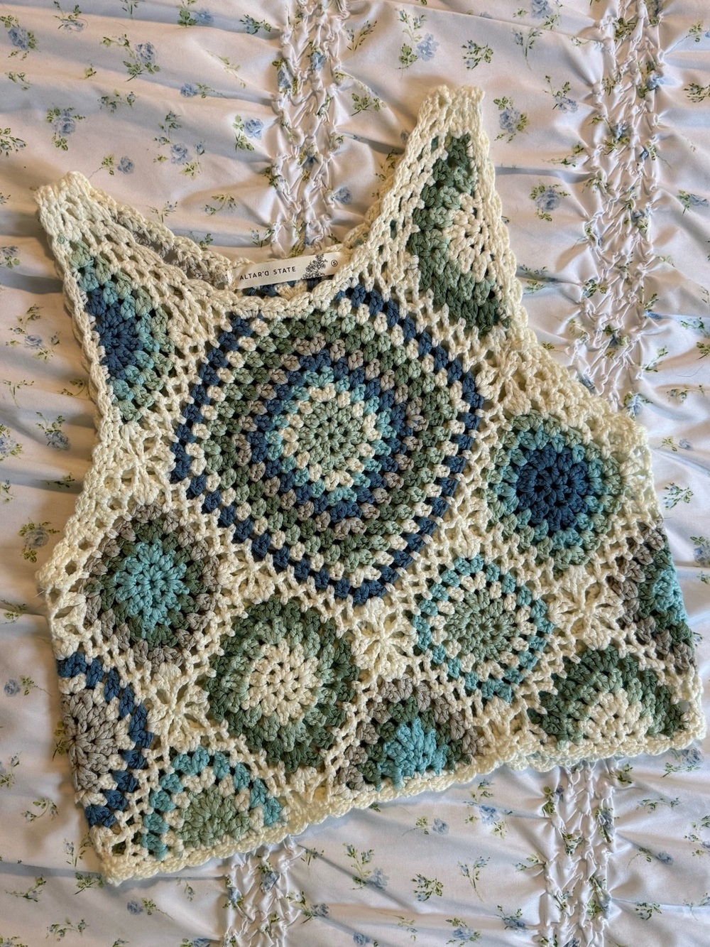 NWOT Altar'd State Crochet Tank Top in Cream, Blue & Green